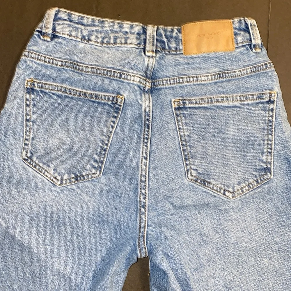 Vero Moda Denim 25/32 High Rise Crop Ankle Washout Distress Jeans - Picture 12 of 14